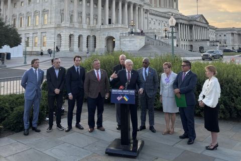 Hoyer: Ukraine, to Know We are With You